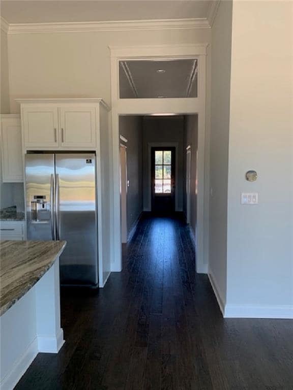 916 Charleston Loop