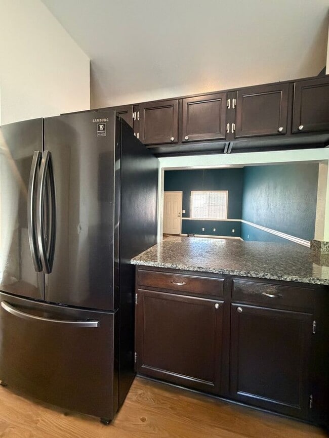 Photo - 2825 N Adelaide Pl