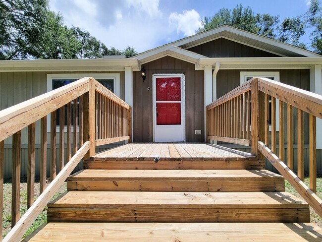 Photo - Cozy and Adorable home 4 bedroom 2 bath ho...