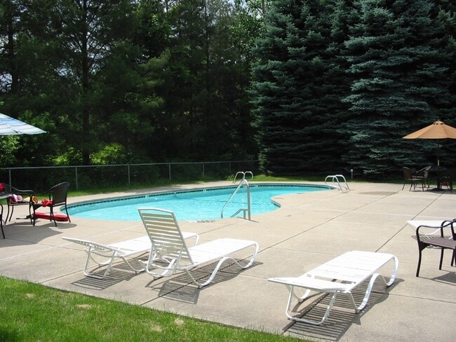 Community Pool - 138 Woodlands Unit 138