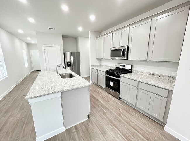 Photo - Like-New 3-Bed Home in Lexington Heights with Appliances Included