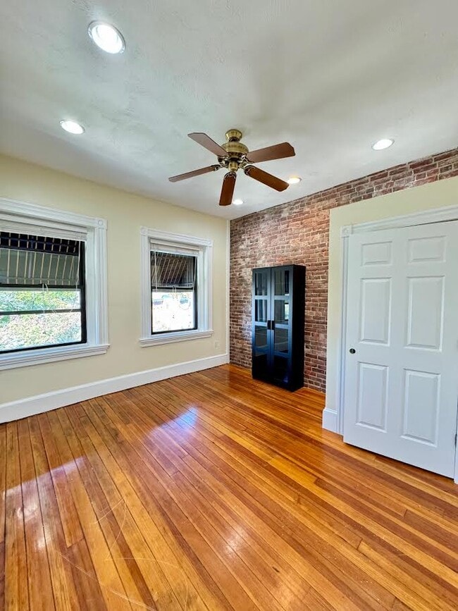 Photo - 379 Main St Unit Main Street Woburn MA