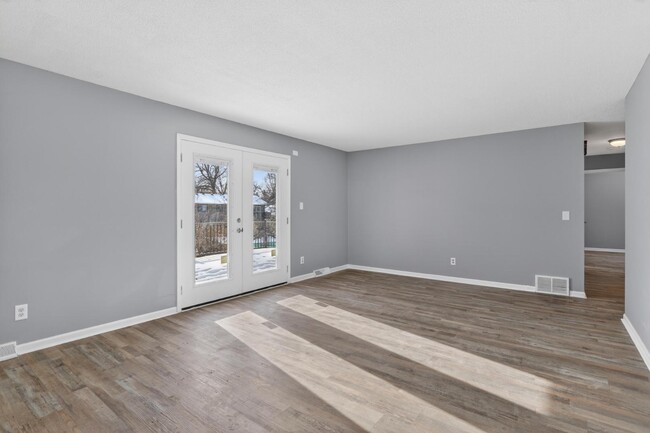 Photo - 8941 48th Ave N