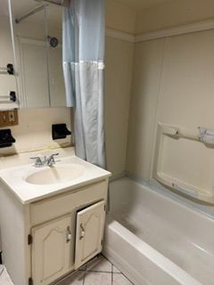 Photo - 3222B Pearsall Ave Unit Ground
