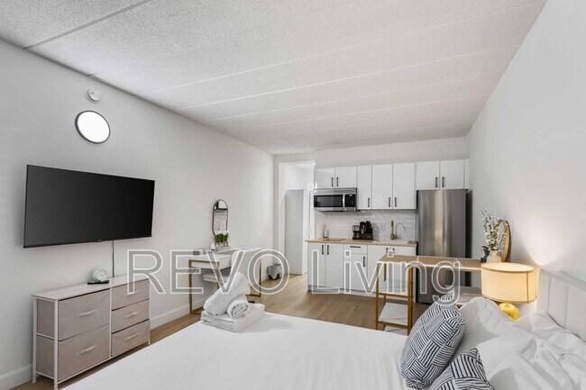 Photo - 7701 Lundy's Ln