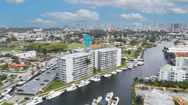 Building Photo - 1800 NW 24th Ave Unit 712 Rental