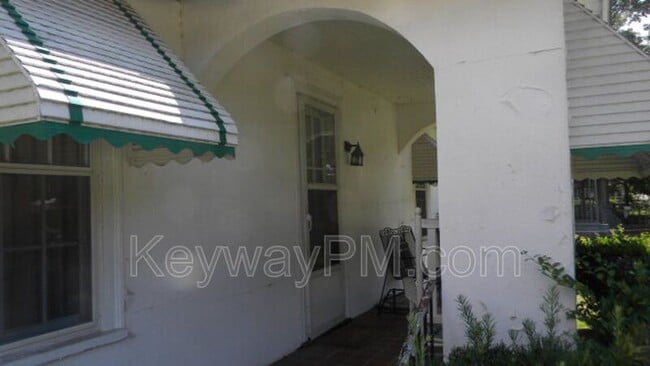 Photo - 1870 Kissingbower Rd