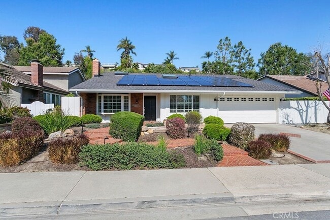 27242 Cordero Ln