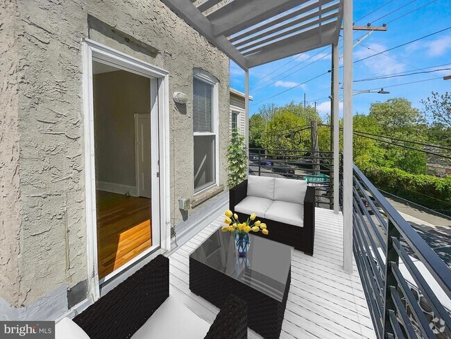 Building Photo - 637 N 32nd St Rental