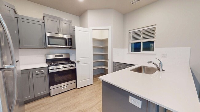 Photo - 3 Bedroom 2.5 Cedar Bend Unit