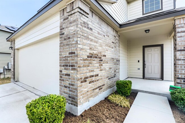 Building Photo - 125 Guardian Angel Ct