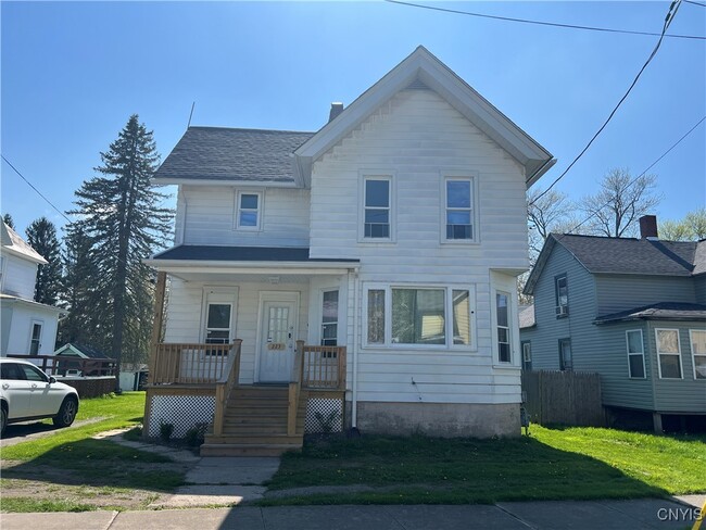 Building Photo - 221 N Broad St Rental