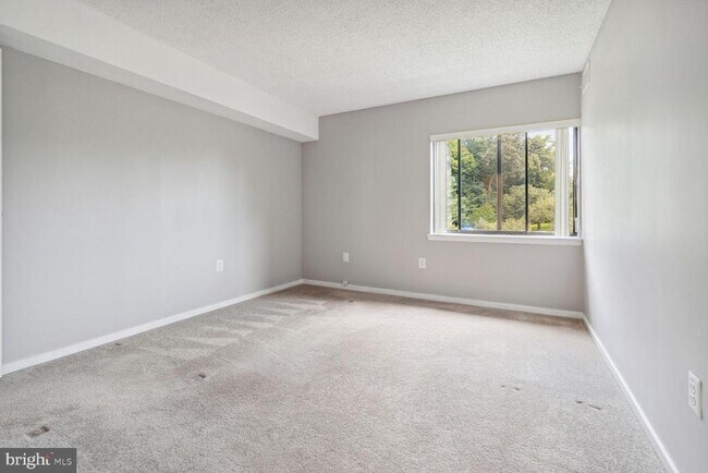 Photo - 2921 N Leisure World Blvd Unit 1-303