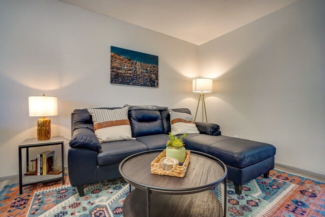 Photo - 407 S 94th Pl Unidad ID1377403P