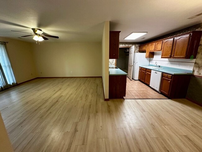 Photo - 3 Bedroom Home with Workshop in Boonville