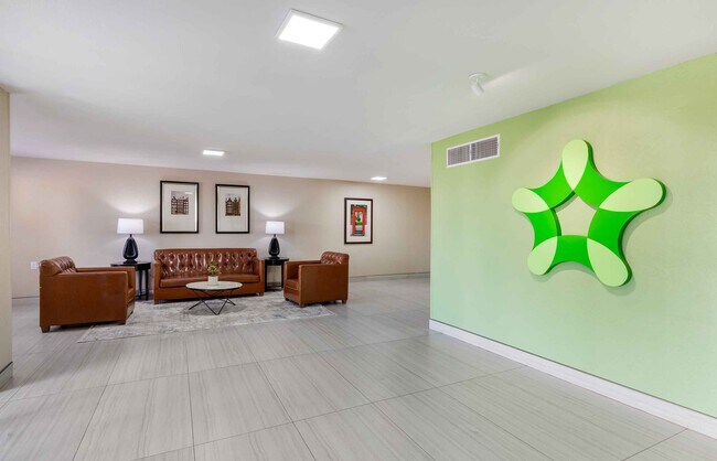 Furnished Studio-Arlington - Six Flags