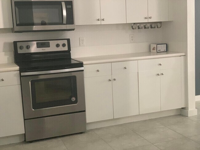 Photo - 10902 NW 83rd St Unit 205