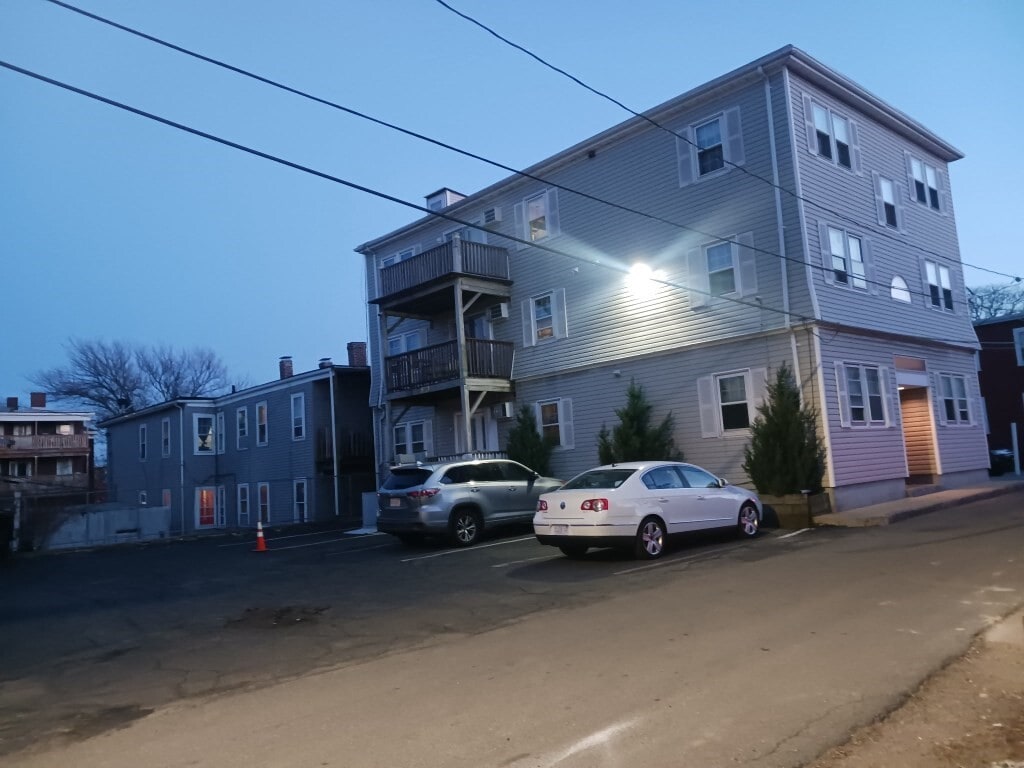 Photo - 45 Division St Unidad 3