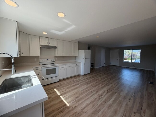 Photo - 1901 13th St Unit A