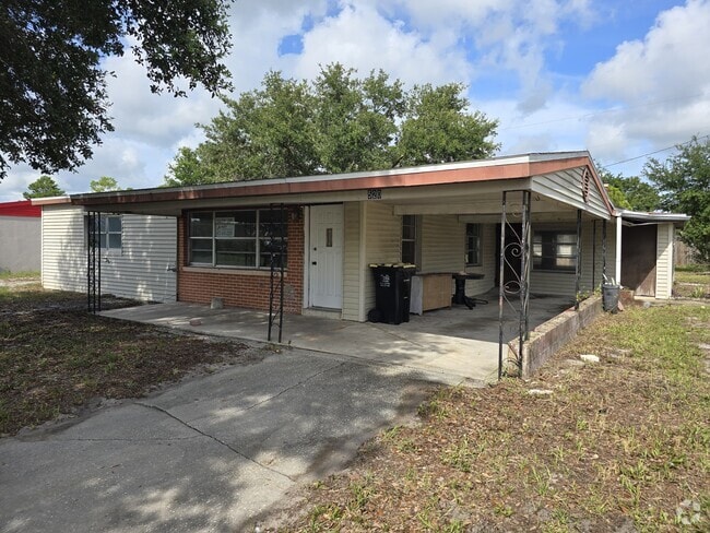 Building Photo - 520 Thomas Ave Rental