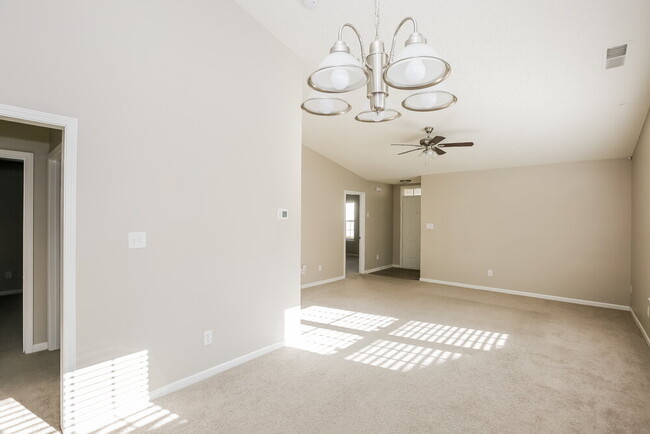 Photo - 4006 Salmon River Dr