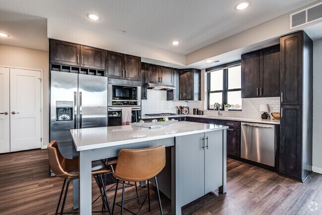 2HAB, 2BA - 1168SF - Aspen - Cocina