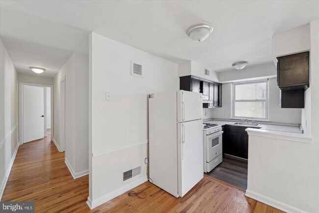 Photo - 248 N Wycombe Ave