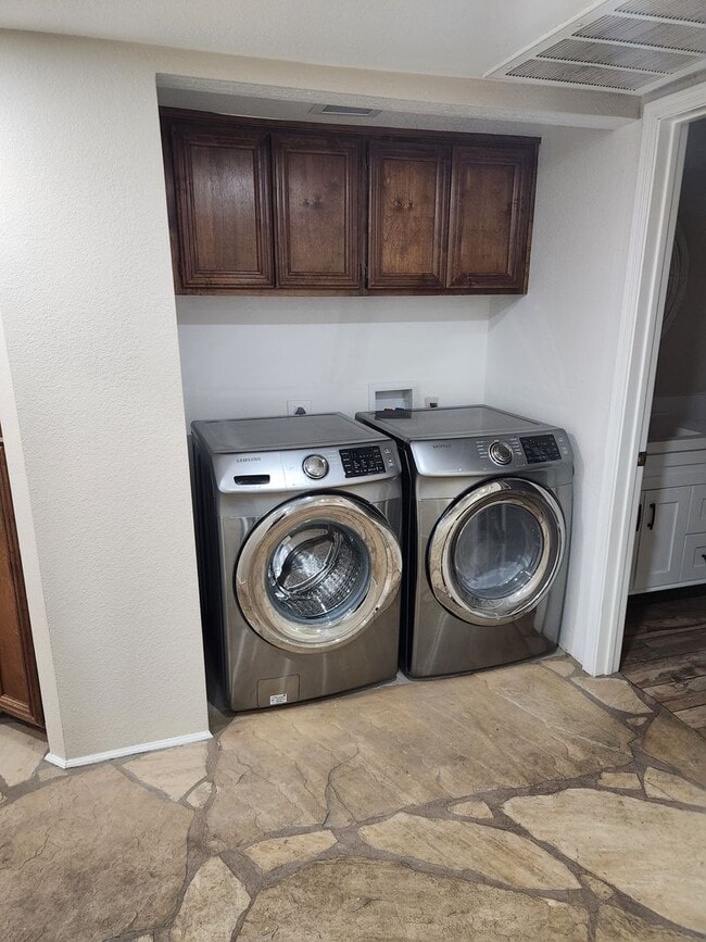 Photo - 3bd 2ba located in Pointe South Mountain
