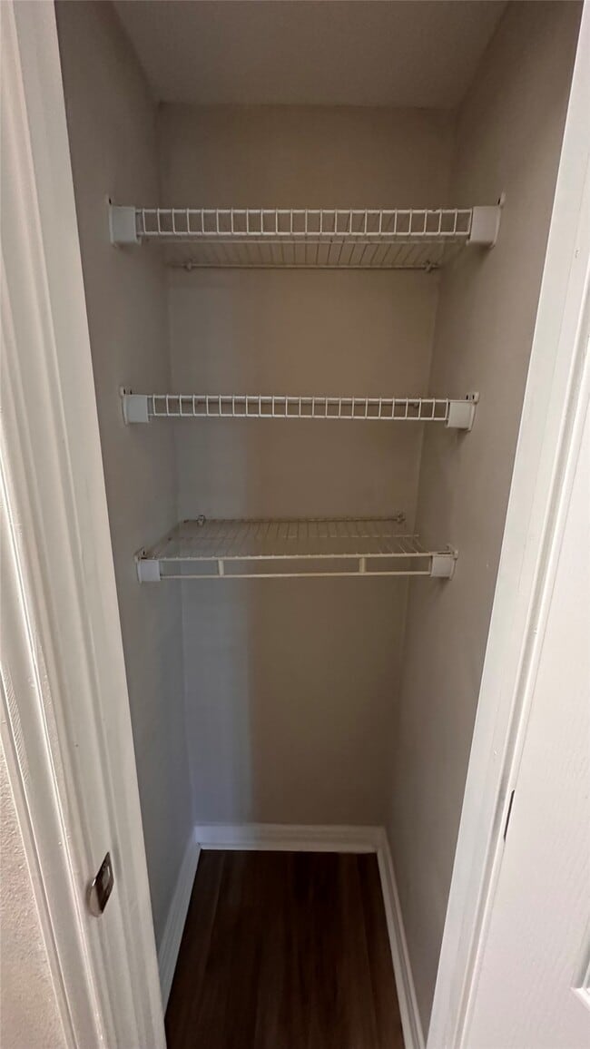 Photo - 2825 Bellefontaine Unit 142A
