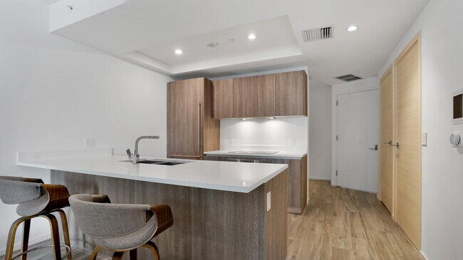 Photo - 801 S Miami Ave Unidad 1608