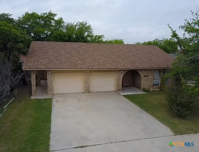 Photo - 1207 Wales Dr