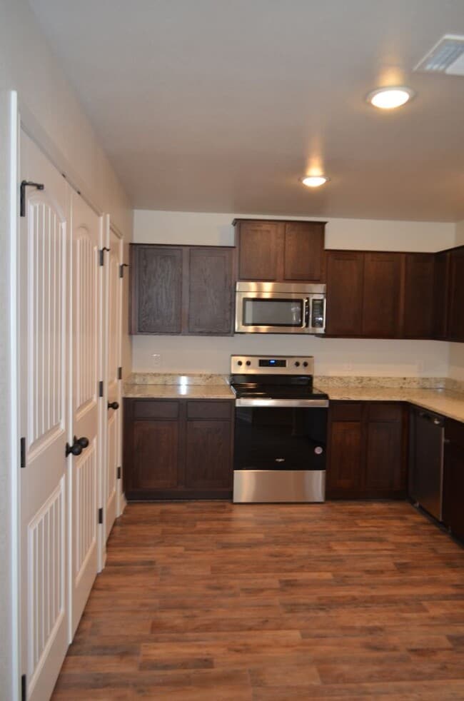 Photo - 1826 Castroville Trl Unit B 1826