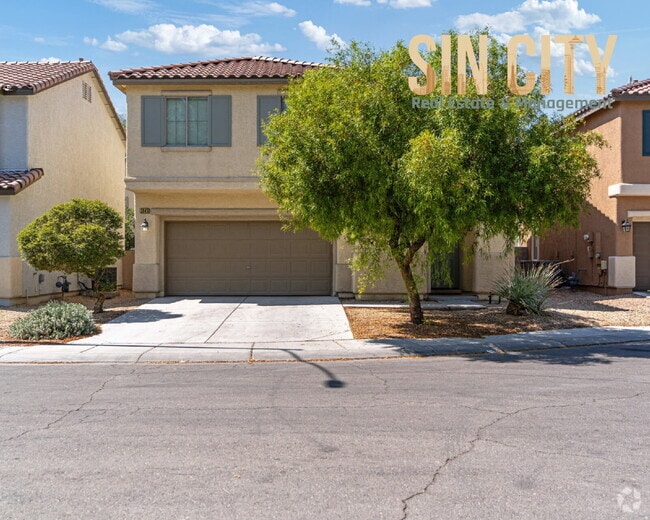 Building Photo - "Spacious 4-Bedroom Retreat on Arrow Stone... Rental
