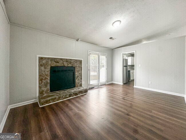 Photo - 7090 Birling Dr