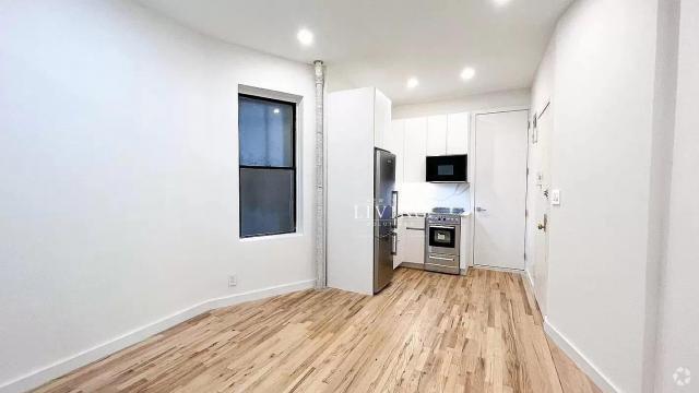 Building Photo - 1 bedroom in New York NY 10011 Unit 22 Rental