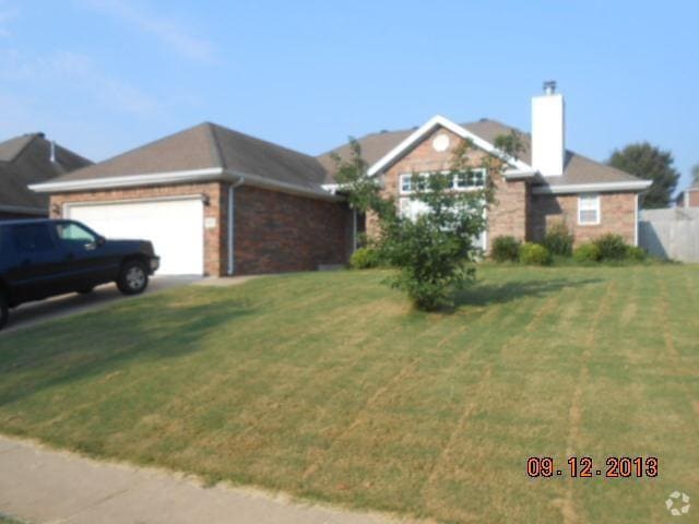 Building Photo - 602 SW Maidstone Ave Rental