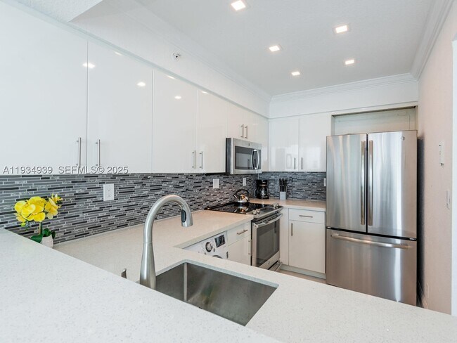 Photo - 2501 S Ocean Dr Unit 1012(available August 18)