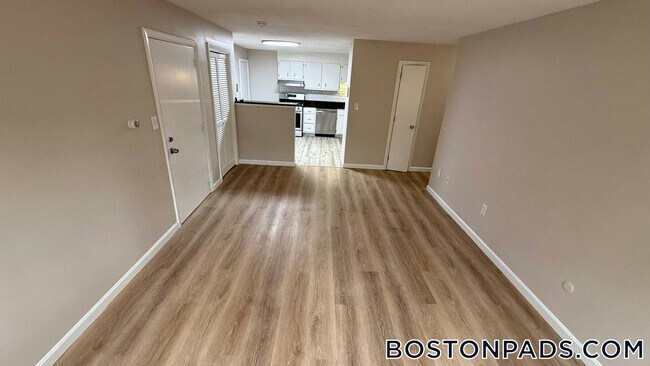 Photo - 95-101 Upton St. Apartamento Unidad 99-G