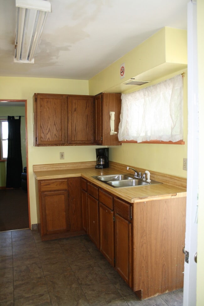 Photo - 72 E College Ave