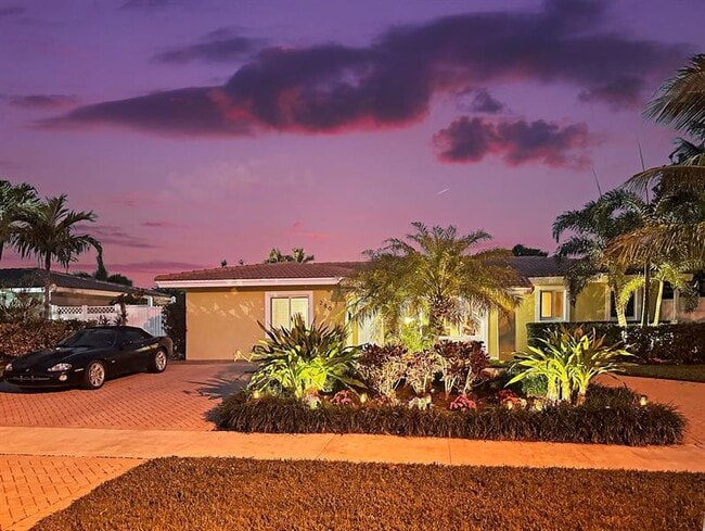 Photo - 280 SE 3rd Ave