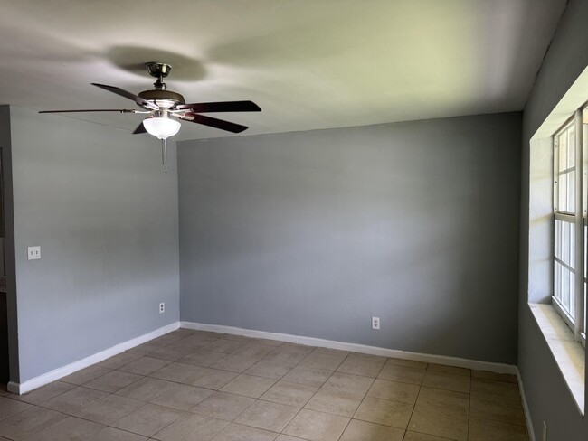 Photo - 1740 SW 70th Way