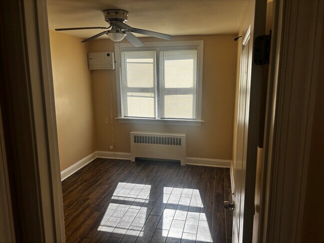 Photo - 8009 Rodney St Unidad B