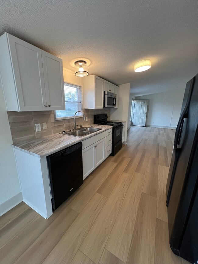 Photo - 1609 Walden Rd