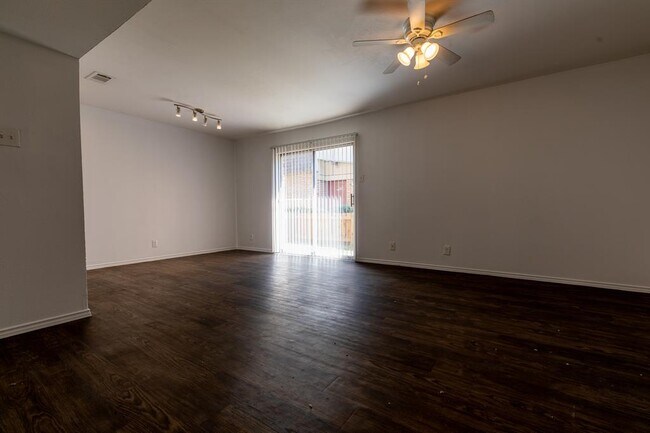 Photo - 5506 Grover Ave Unit I-135