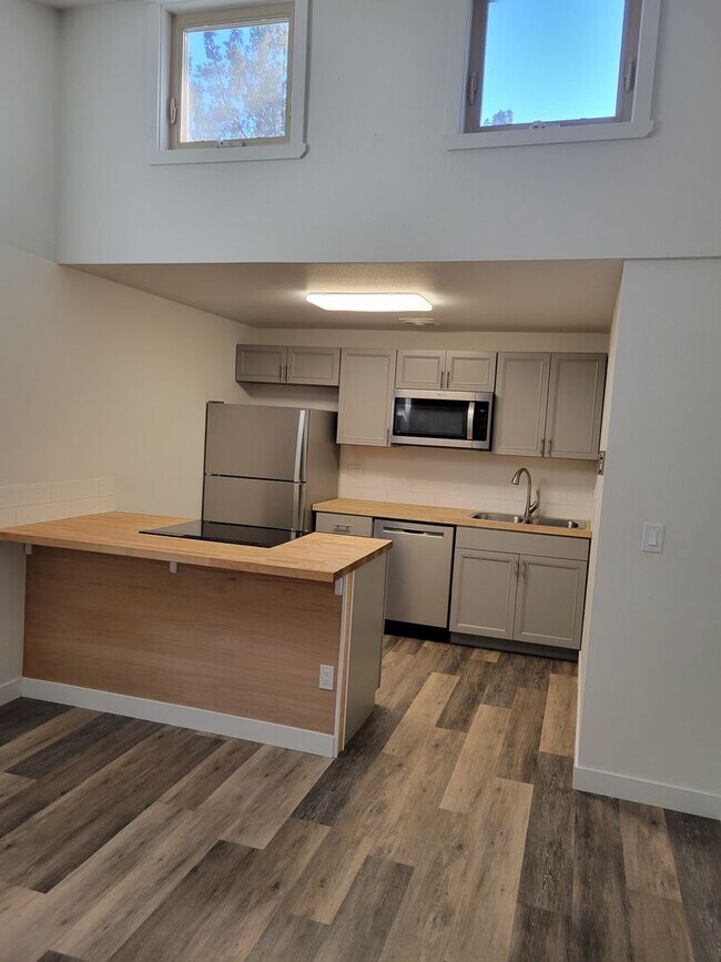 Photo - 1700 NE Wells Acres Rd Unit Burning Tree Village