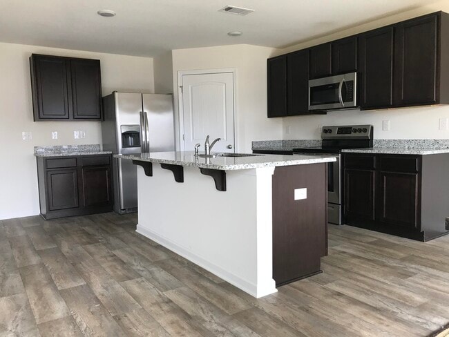 Photo - 839 Moorhen Wy