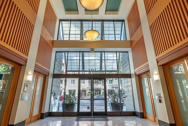 Photo - 101 San Fernando