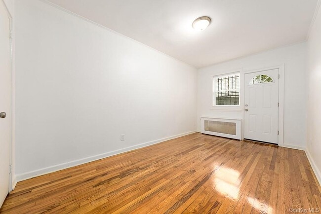Photo - 545 E 93rd St Unidad 2