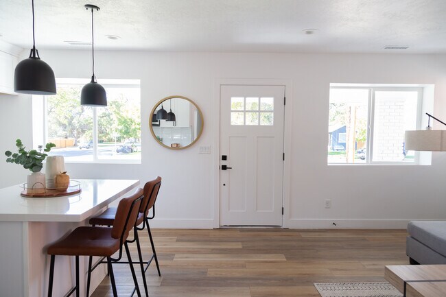 Photo - 193 S 400 W Unit 1