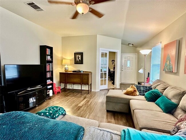 Photo - 1913 Brentwood Dr